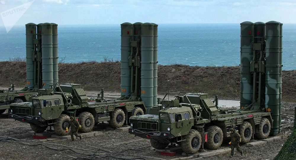 Ρώσος στρατιωτικός: Το πυραυλικό σύστημα S-500 μπορεί να αντιμετωπίσει επίθεση από το διάστημα